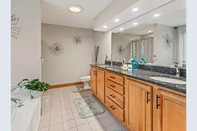 9 Santom St, Auburn, MA 01501 - Photo 19