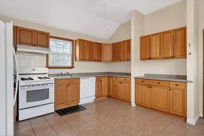 17 Mason St, Hudson, MA 01749 - Photo 13