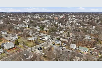 138 Pleasant St, Woburn, MA 01801 - Photo 27