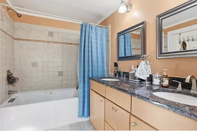 138 Pleasant St, Woburn, MA 01801 - Photo 13