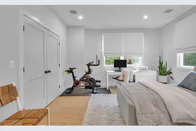 5245 Washington St #5, Boston, MA 02132 - Photo 23