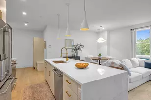 5245 Washington St, Boston, MA 02132 - Photo 5