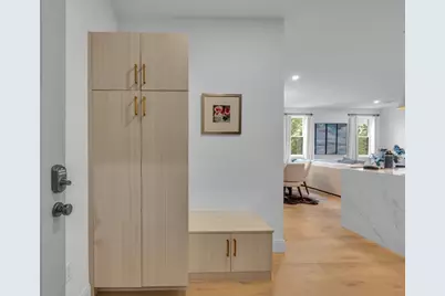 5245 Washington St #5, Boston, MA 02132 - Photo 7