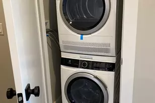 32 Norwood St, Boston, MA 02122 - Photo 7