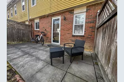 252 West St #3, Amherst, MA 01002 - Photo 3