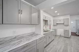 153 Bristol St, Springfield, MA 01109 - Photo 5