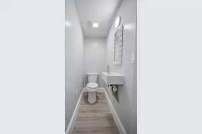 153 Bristol St, Springfield, MA 01109 - Photo 27