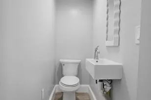 153 Bristol St, Springfield, MA 01109 - Photo 27