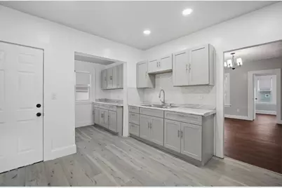 153 Bristol St, Springfield, MA 01109 - Photo 7