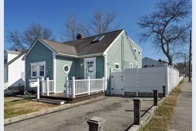 28 E St, Hull, MA 02045 - Photo 5