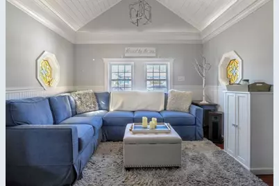 28 E St, Hull, MA 02045 - Photo 11