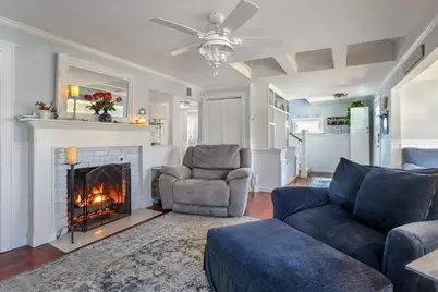 28 E St, Hull, MA 02045 - Photo 9