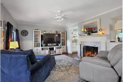 28 E St, Hull, MA 02045 - Photo 7