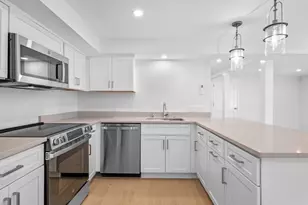 204 Green St, Marblehead, MA 01945 - Photo 31