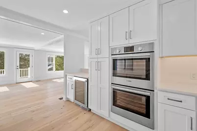 204 Green St, Marblehead, MA 01945 - Photo 7