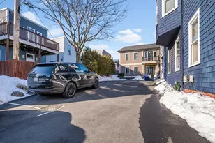 720 E 8th St, Boston, MA 02127 - Photo 13