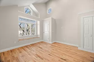 39 Spring St, Boston, MA 02132 - Photo 15