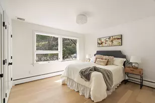 367 Newton St, Brookline, MA 02467 - Photo 17