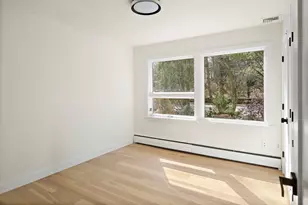 367 Newton St, Brookline, MA 02467 - Photo 19