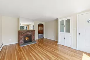 113 North St, Shrewsbury, MA 01545 - Photo 13