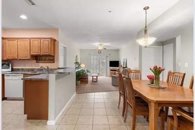 237 Salem St #2, Reading, MA 01867 - Photo 5