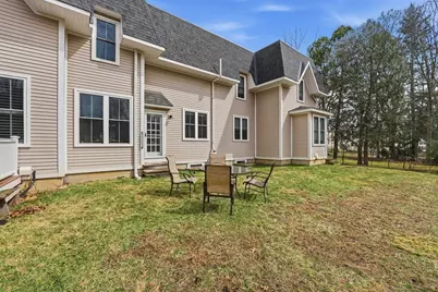 32 N Prospect St #5, Amherst, MA 01002 - Photo 25