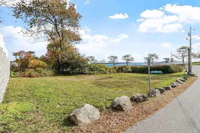 41 Hough Avenue, Gloucester, MA 01930 - Photo 5