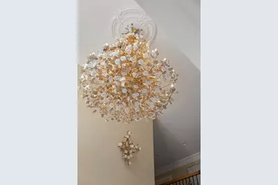 22 Scotney Road, Newton, MA 02467 - Photo 9