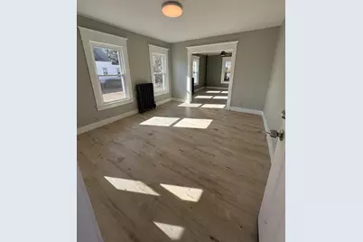98 Elijah St, Springfield, MA 01109 - Photo 3