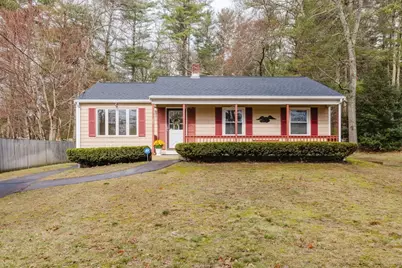 25 Acorn St, Middleborough, MA 02346 - Photo 1