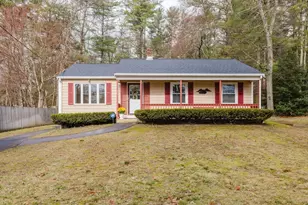 25 Acorn St, Middleborough, MA 02346 - Photo 1