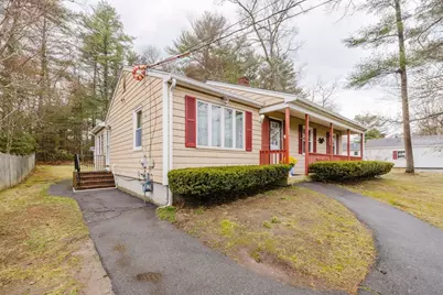 25 Acorn St, Middleborough, MA 02346 - Photo 3