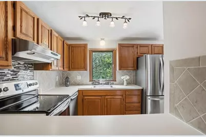 14 Milford Rd #4, Grafton, MA 01560 - Photo 5