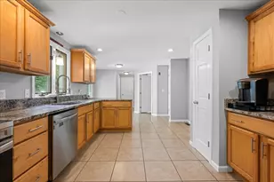 104 Alana Dr, Northbridge, MA 01534 - Photo 5