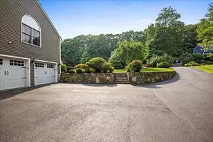 104 Alana Dr, Northbridge, MA 01534 - Photo 37