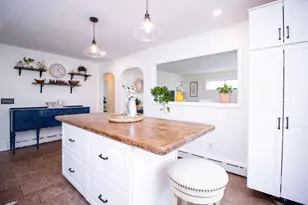 239 Conduit St, New Bedford, MA 02745 - Photo 3