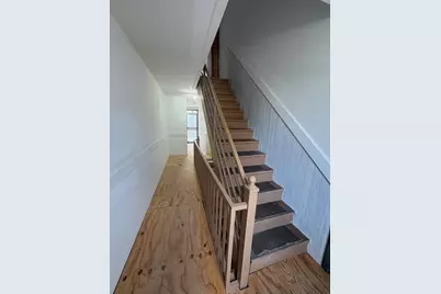 632 S East, Holyoke, MA 01040 - Photo 1