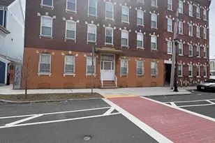 632 S E, Holyoke, MA 01040 - Photo 1