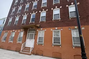 632 S E, Holyoke, MA 01040 - Photo 3