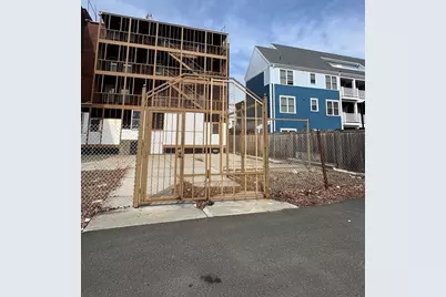 632 S East, Holyoke, MA 01040 - Photo 21