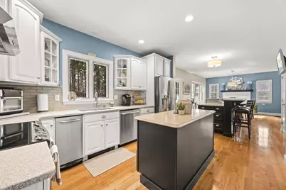 100 Chestnut St, East Bridgewater, MA 02333 - Photo 7