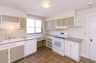 20 Ashland St, Worcester, MA 01609 - Photo 17