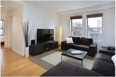 16 Miner St #302, Boston, MA 02215 - Photo 3