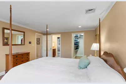 142 Abbott St, North Andover, MA 01845 - Photo 13