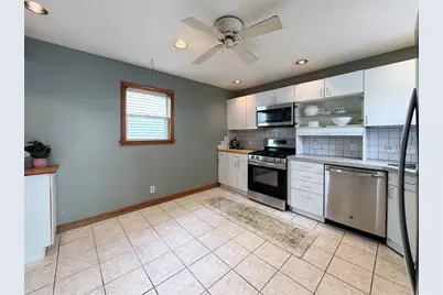 23 Kingston St, Somerville, MA 02144 - Photo 5