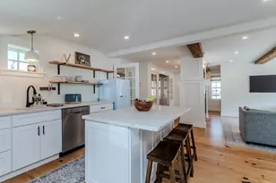 14 Sugarloaf St, Deerfield, MA 01373 - Photo 11