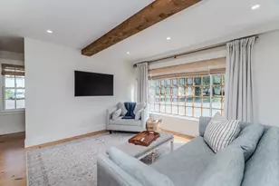 14 Sugarloaf St, Deerfield, MA 01373 - Photo 5