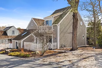 4 Hyannis Point Rd #4, Mashpee, MA 02649 - Photo 3