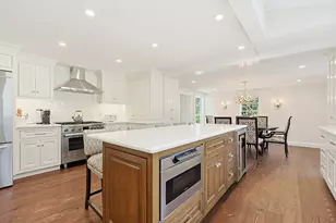 122 Great Plain Ave, Wellesley, MA 02482 - Photo 7