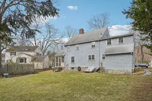 2 Saxon Rd, Worcester, MA 01602 - Photo 31